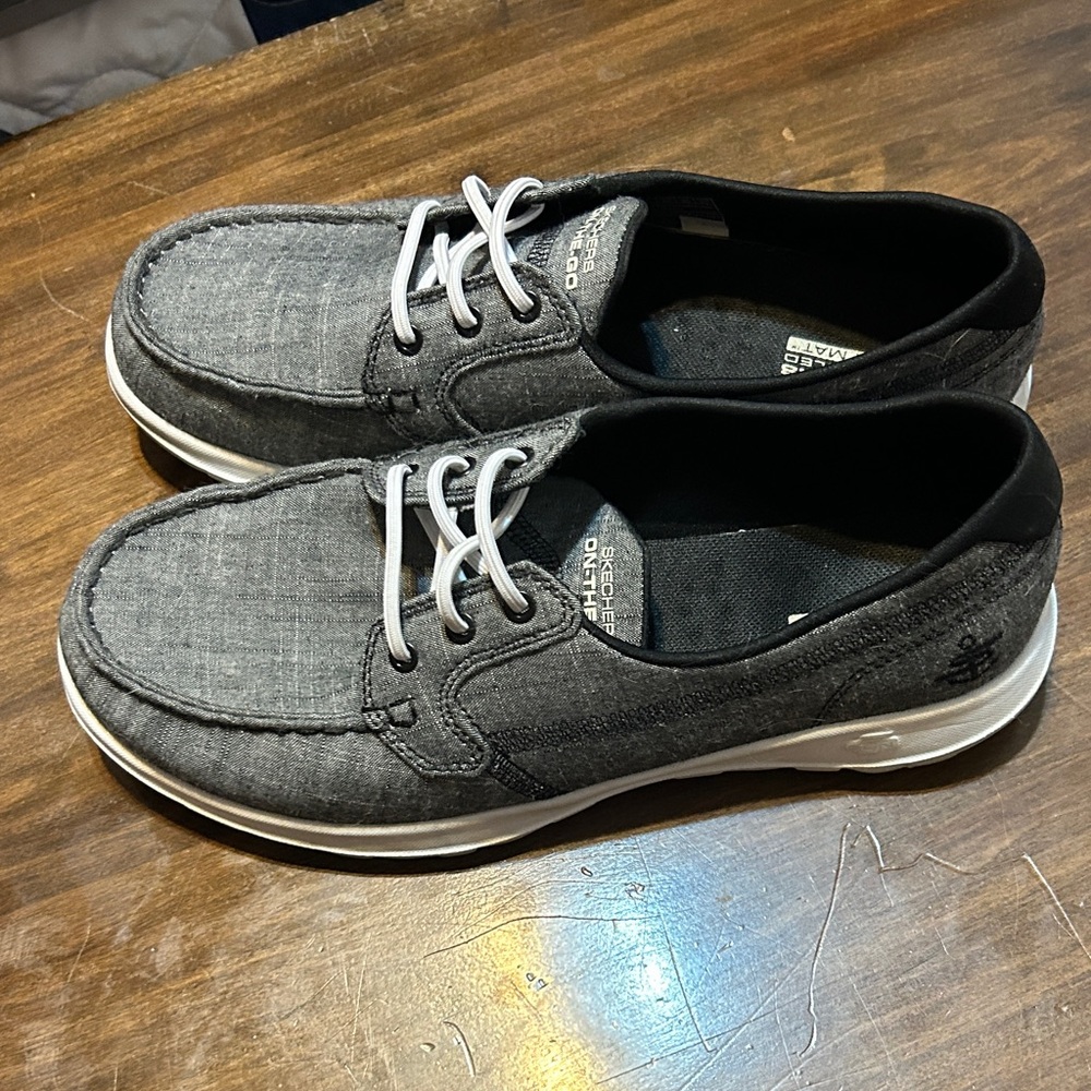 Skechers Black and Gray Loafers
